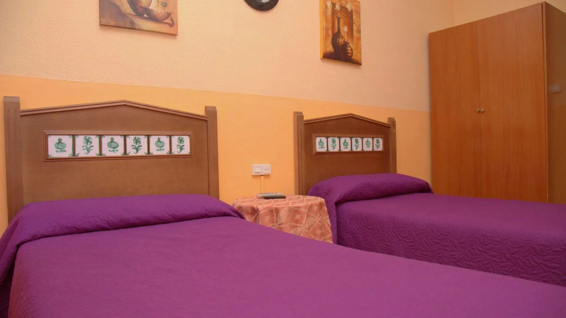Pension Los Montes Granada